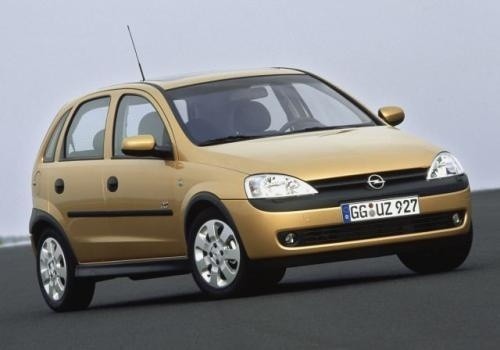 Fot. Opel: Opel Corsa ma dość obszerne wnętrze, większe od Peugeota.