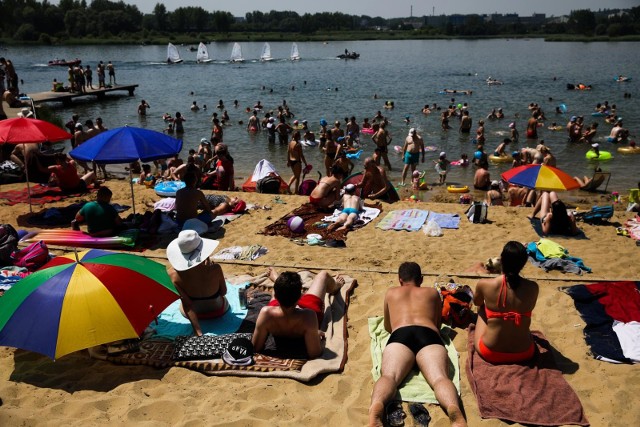 Wysoka temperatura zachęca do poszukiwania ochłody w wodzie.