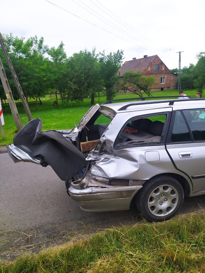 Do wypadku z udziałem peugeota i lokomotywy doszło na...