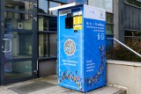 Nagrody za wyrzucanie śmieci. W Krakowie pojawiły się śmieciomaty do segregowania odpadów i odbierania nagród