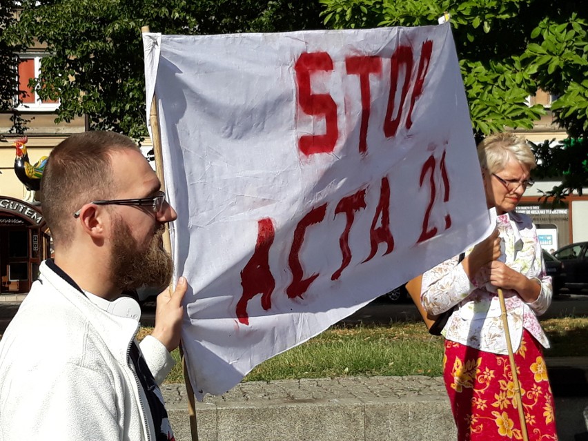 Szczecin. Protest przeciwko "cenzurze w internecie" [ZDJĘCIA, WIDEO] 