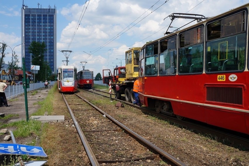 Wykolejony tramwaj 27 Sosnowiec Pogoń