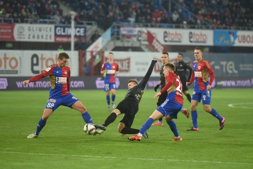 Ekstraklasa: Piast Gliwice – Cracovia 2:2 [RELACJA, ZDJĘCIA]