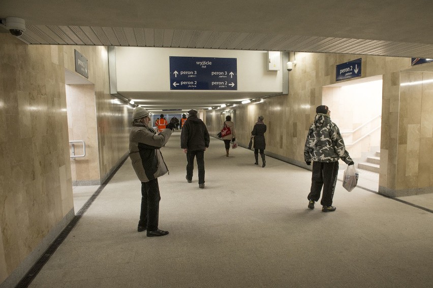 Tunel dworca PKP otwarty