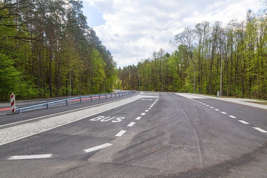 Tak wygląda wyremontowany odcinek drogi wojewódzkiej 454...