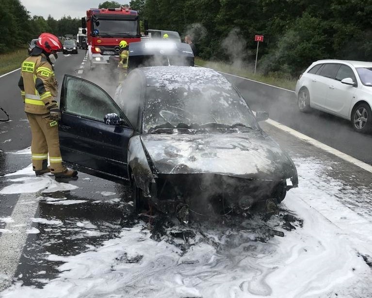 W czasie jazdy zapalił się samochód osobowy. Miał...