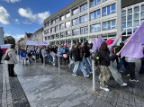 Ulicami Koszalina przeszedł II Marsz Różowej Wstążki. Warto się badać! [ZDJĘCIA]