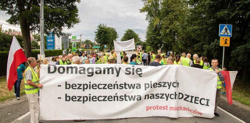 Blisko 200 mieszkańców miejscowości Przysieki koło Jasła...