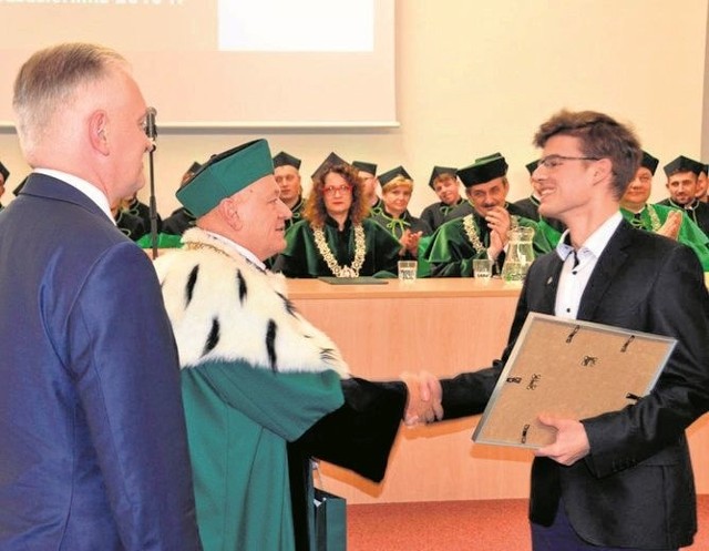 Stypendium ministra dostał m.in. Petros Psyllos, wynalazca z Politechniki Białostockiej