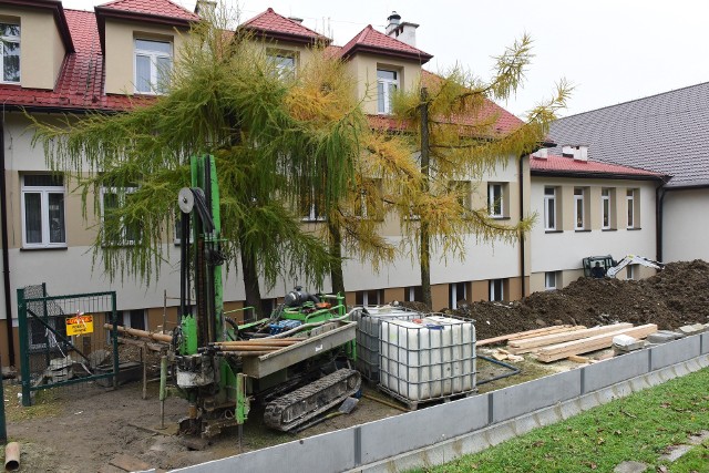 Decyzją władz Wieliczki, szkoła w Podstolicach, gdzie trwają obecnie tzw. prace naprawcze, została wyłączona z użytkowania