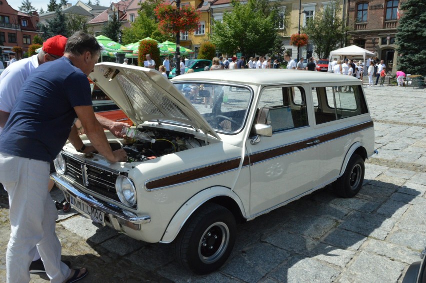 Złot mini. Najładniejsze mini garażuje w Stojowicach!