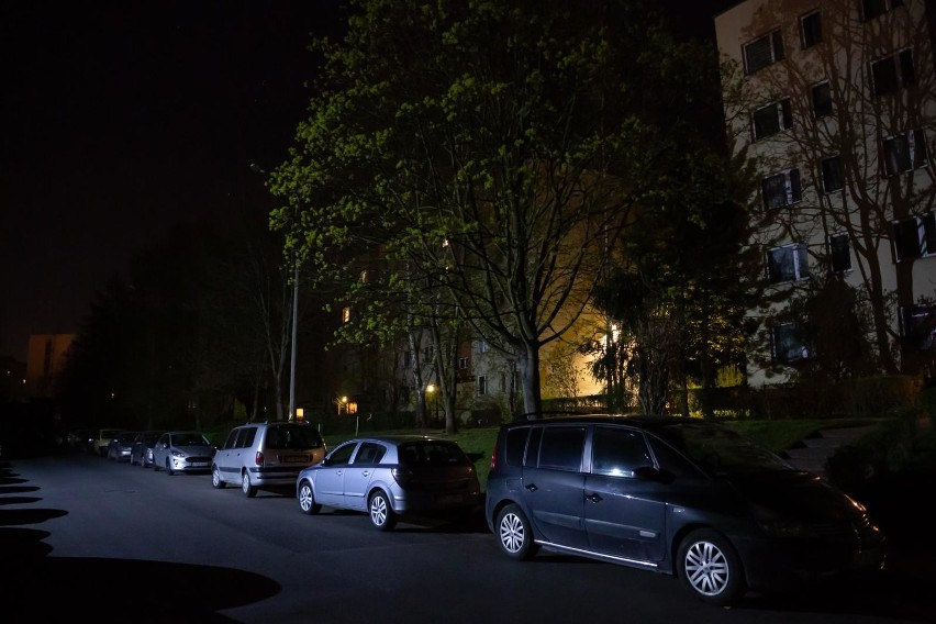 Kraków. Wyłączenie w nocy miejskich lamp przyciągnęło złodziei. Sprawdź co najczęściej kradną pod osłoną nocy [LISTA]