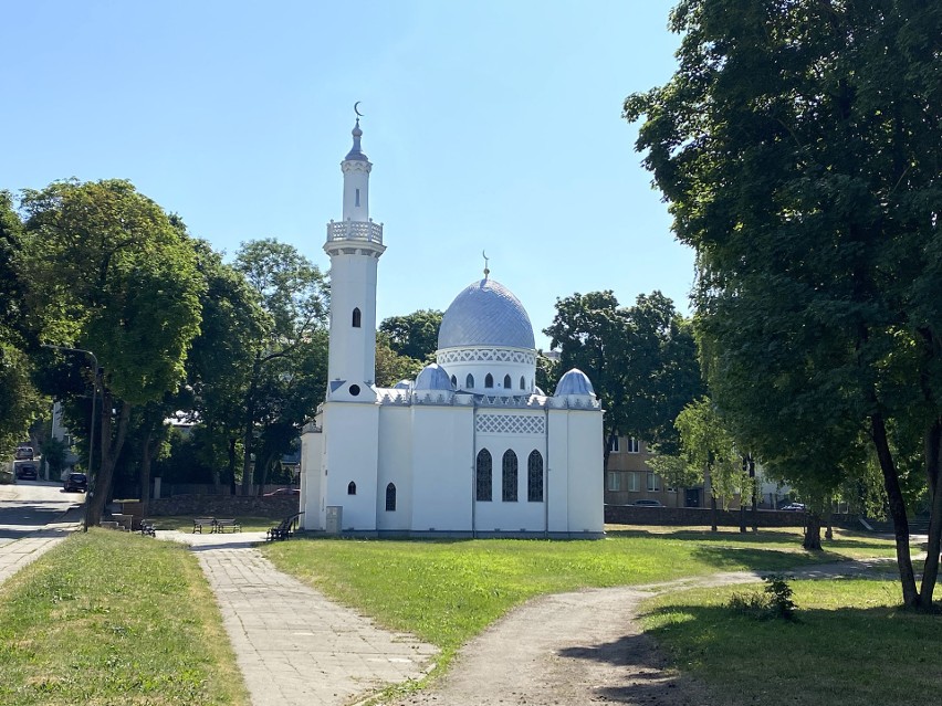 Obecny meczet w Kownie został wzniesiony z powodu pożaru...
