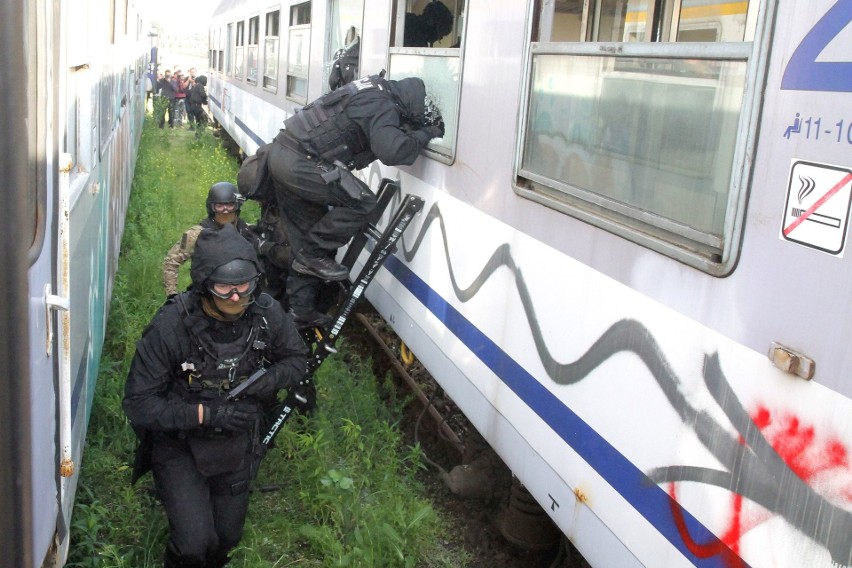 Antyterroryści na Krakowskiej. Ćwiczenia