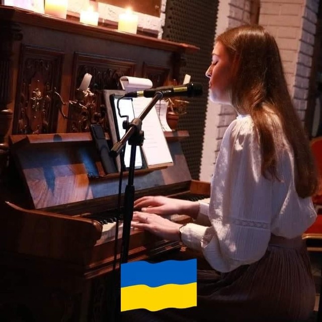Dina Pokotyliuk uczy się w słupskiej szkole muzycznej i często występuje m.in. w Jolanderze