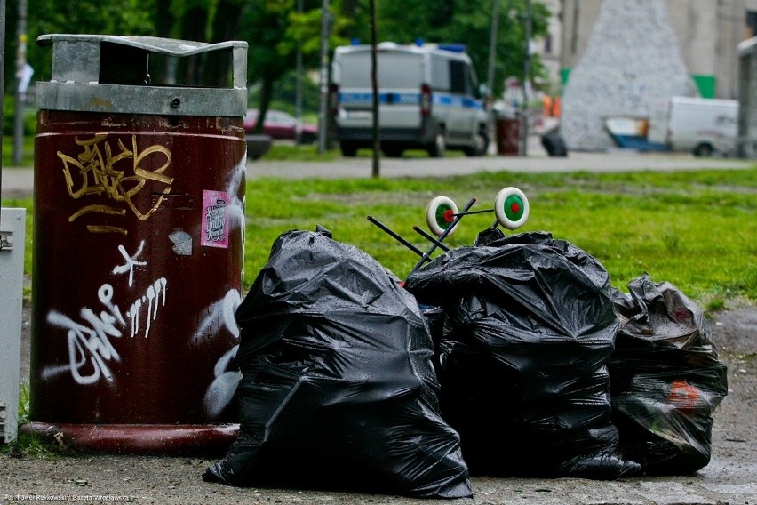 Wrocław: Wyspa Słodowa po nocnej wizycie jej obrońców (ZDJĘCIA)