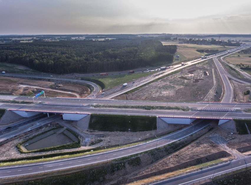 Nowy odcinek A1 otwarty.  Z Wrocławia do Warszawy w 3 godziny (MAPA, JAK JECHAĆ)