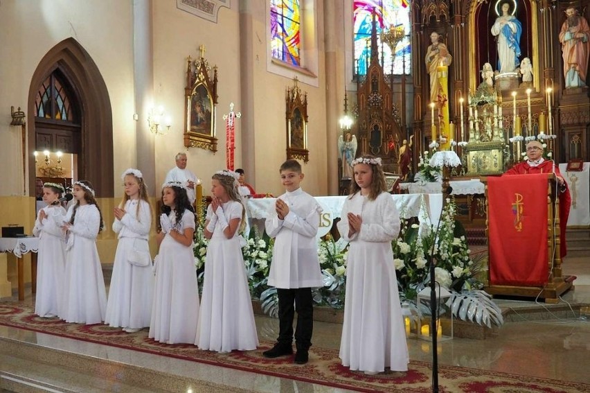Pierwsza Komunia Święta w kościele pod wezwaniem świętego Jana Chrzciciela w Stromcu