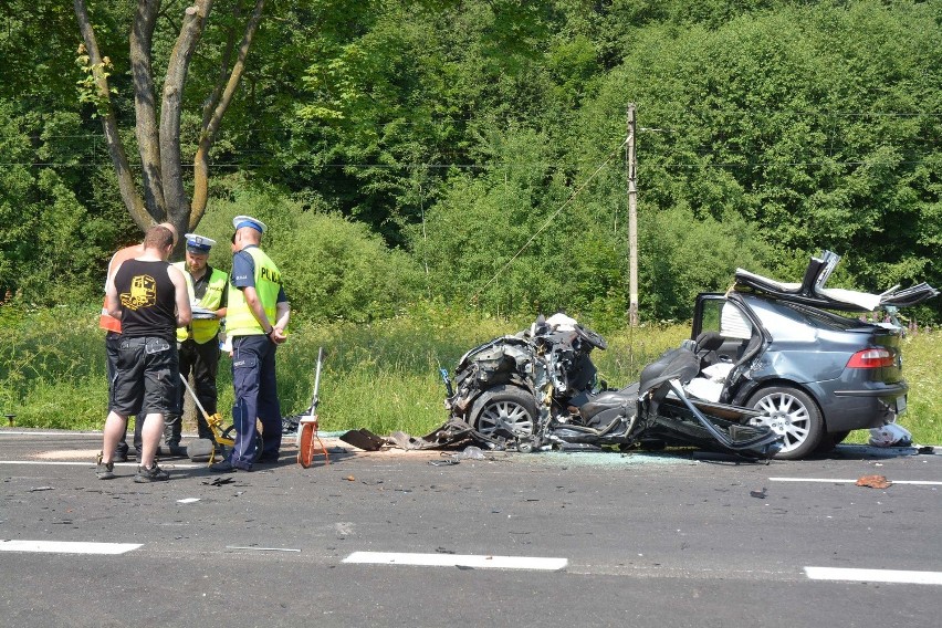 Wypadek na zakopiance w Białym Dunajcu. Ranne trzy osoby