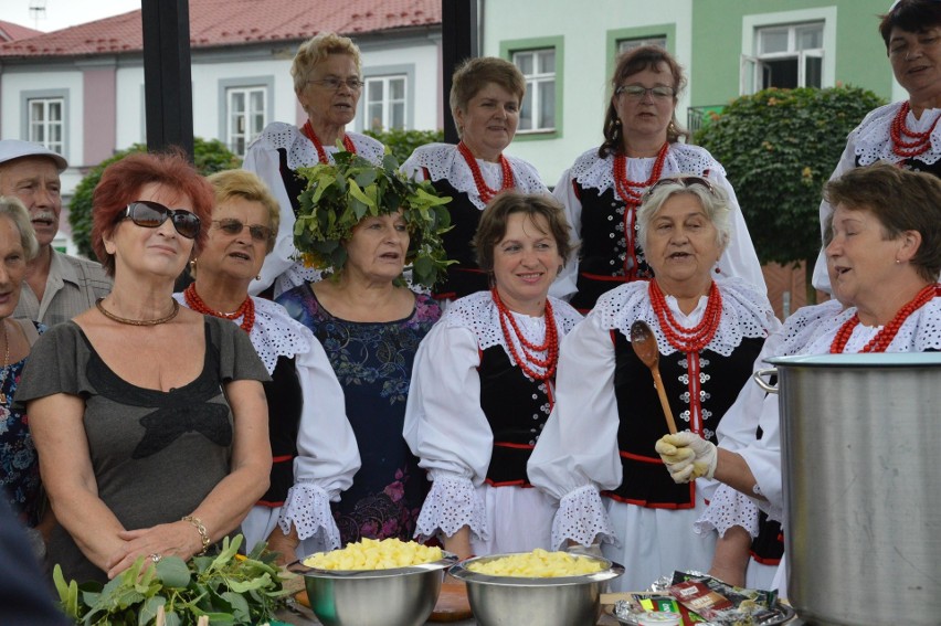 Na Festiwal Smaku do Miechowa przyjechała nawet stuletnia wojskowa kuchnia polowa