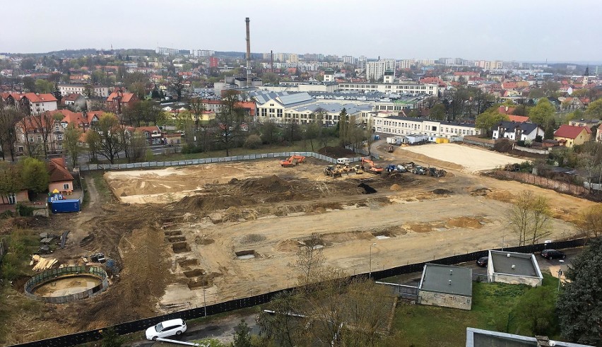 Budowa kompleksu handlowego na terenie po byłej Estradzie w...