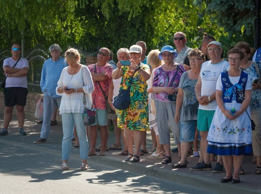 100. urodziny Jastrzębiej Góry. Uroczystości rozpoczęło odsłonięcie wyjątkowego muralu