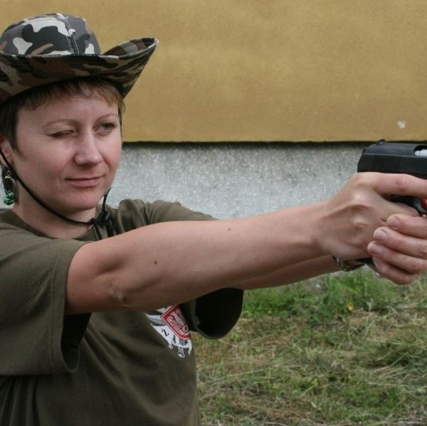 Renata Wowk ze Wspólnoty Tarnobrzeg zajmuje trzecie miejsce wśród kobiet w podkarpackiej lidze strzeleckiej.