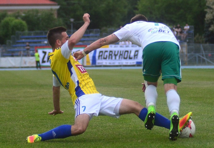 Radomiak Radom pokonał u siebie Olimpię Elbląg 4:0.