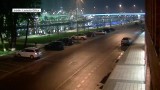 Niecodzienny wypadek. Volkswagen Passat wpadł do Odry (video)