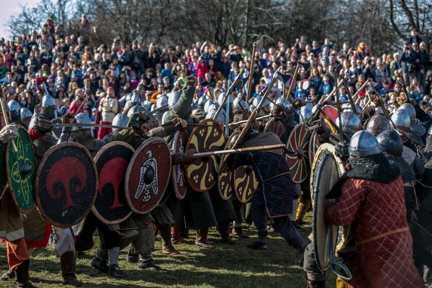 Tradycyjne Święto Rękawki. Armia Wiślan zmierzyła się z najeźdźcami