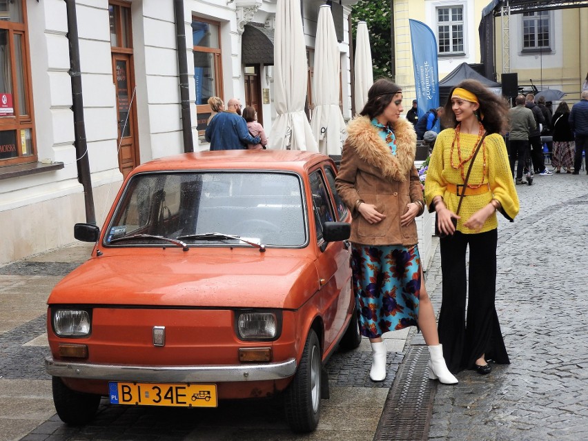 Białystok. 22.05.2022. Święto ulicy Kilińskiego w stylu lat...