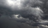 Uwaga mieszkańcy Podkarpacia. Synoptycy ostrzegają przed burzami z gradem