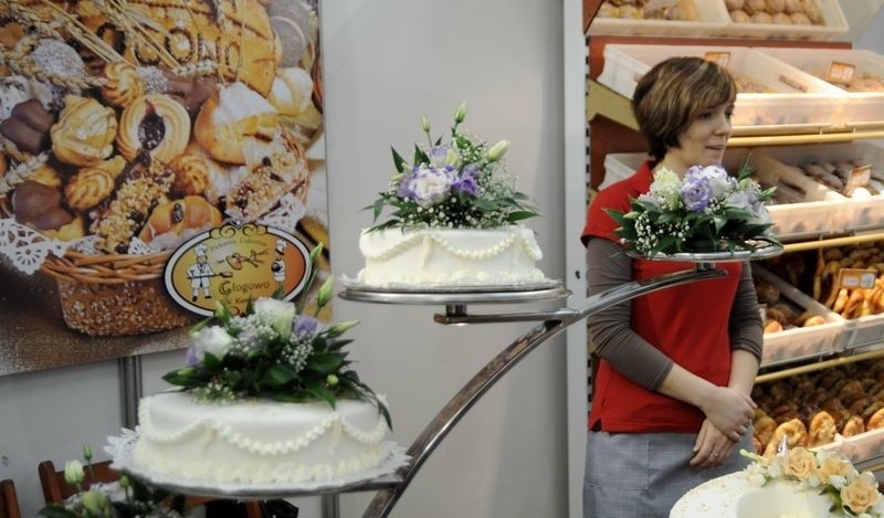 Te torty weselne wyglądają na przepyszne... Mniam (fot. Lech...