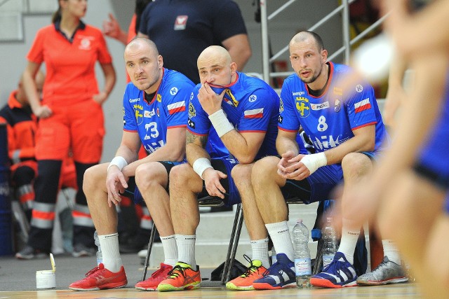 Zawodnicy Gwardii Opole powinni sobie mocno pluć w brodę po rewanżowym meczu z Gorenje Velenje. Wypuścili bowiem z rąk wielką szansę na awans, marnując mnóstwo świetnych sytuacji.