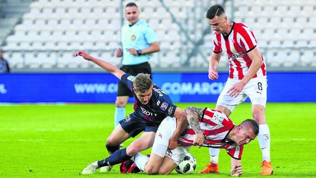 Adrian Benedyczak podczas meczu Pogoni z Cracovią, który Portowcy niespodziewanie wygrali 4:1.