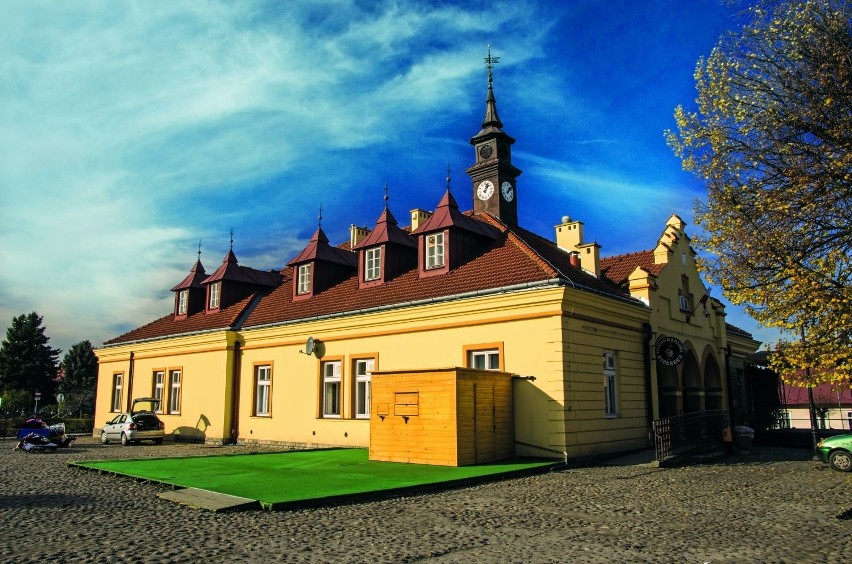 Zakliczyn, Paleśnica (9 km) Jamna (15 km) Jastrzębia (21 km)...