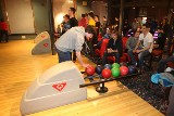 Amatorzy kręgli w Manufakturze. Pierwsze Otwarte Mistrzostwa Łodzi w Bowling [zdjęcia]