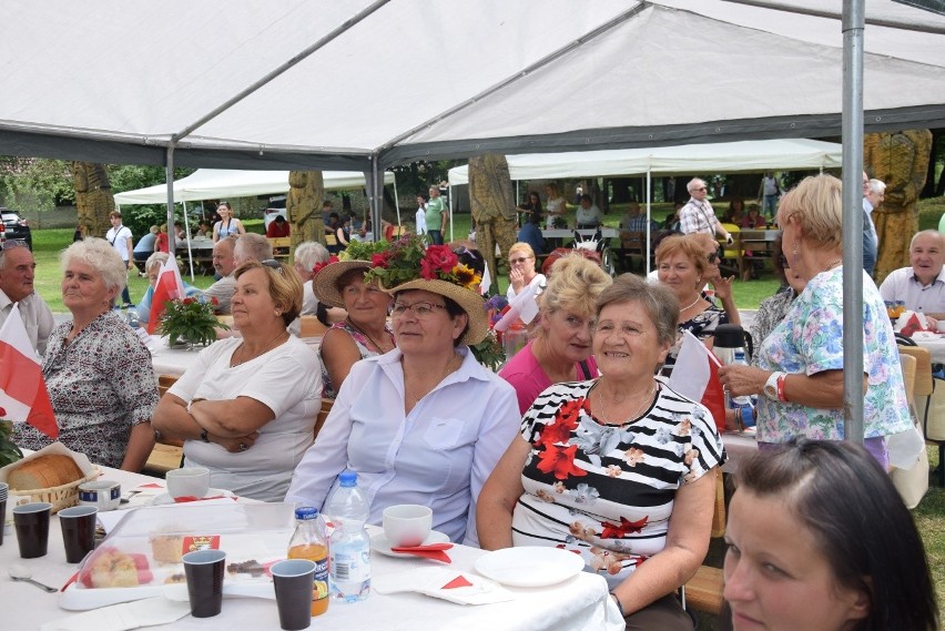 Więckowice. Integracja seniorów, czyli śpiewy, tańce, mecze i badania