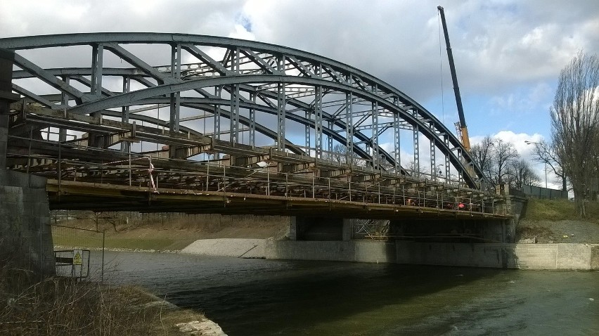 Trwa remont mostu Jagiellońskiego. Zobacz, na jakim etapie są prace (ZDJĘCIA)
