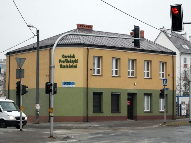 Galeria handlowa ma powstać w miejscy gdzie znajduje się obecnie Ośrodek Profilaktyki Uzależnień (róg Warszawskiej i Sportowej).
