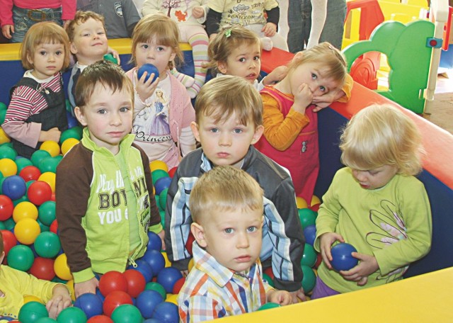 Rodzice 459 łomżyńskich pięciolatków mogą wybierać: obowiązkowe przygotowanie przedszkolne albo I klasa. Jedno i drugie w szkole, choć dla niektórych znajdzie się miejsce w przedszkolu.