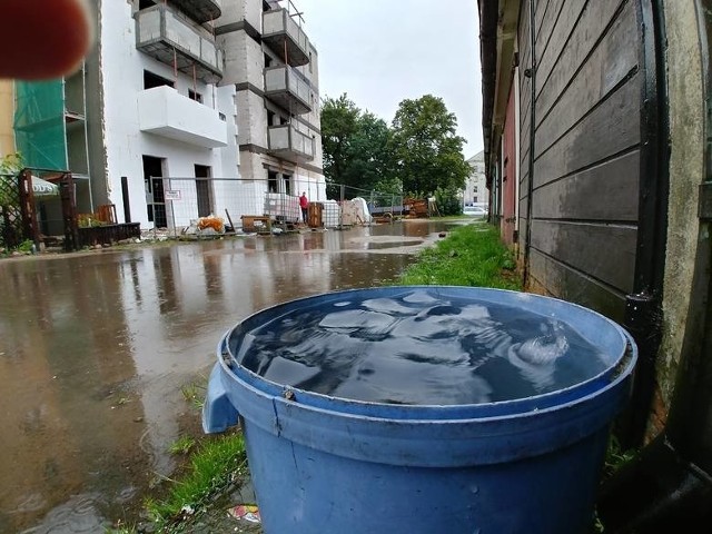 Sytuacja meteorologiczna w regionie słupskim ustabilizowała się, a poziom wody na rzece Słupi jest niższy od stanu ostrzegawczego i powoli wraca do normy.