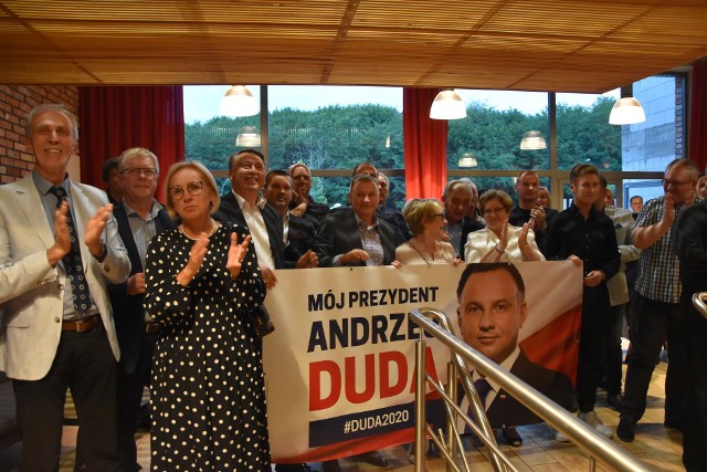 W gorzowskim sztabie Andrzeja Dudy wszystkich ucieszył sondażowy wynik, który wskazywał wygraną urzędującego prezydenta