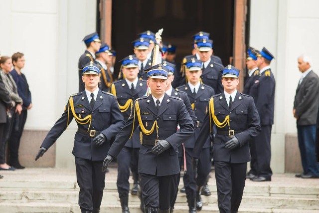 Wszystkie pieniądze zostaną przekazane rodzinom strażaków, którzy zginęli podczas majowej akcji gaszenia pożaru w białostockich Dojlidach.