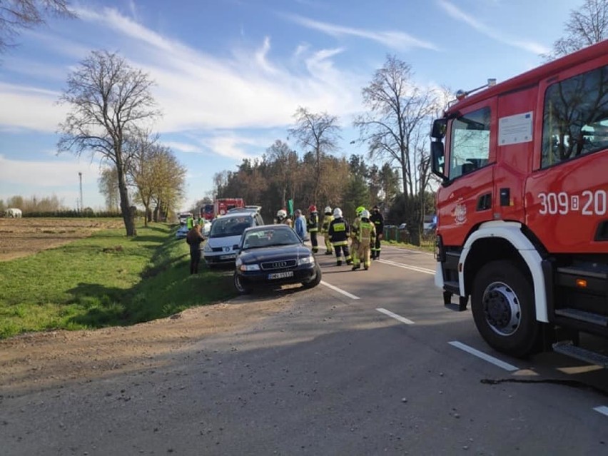 Dobrzyniewo Duże. Wypadek na DK 65. Zderzenie trzech aut. Droga była zablokowana [ZDJĘCIA]