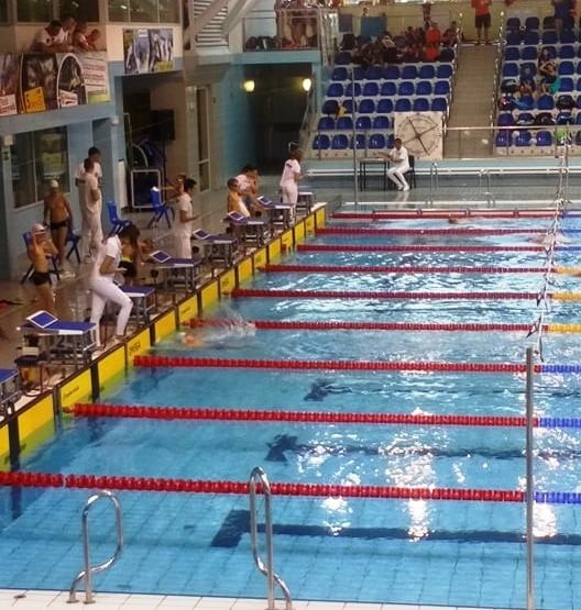 Trwa Świętokrzyska Liga Pływacka. UNIA Busko-Zdrój utrzymuje czwarte miejsce w klasyfikacji drużynowej