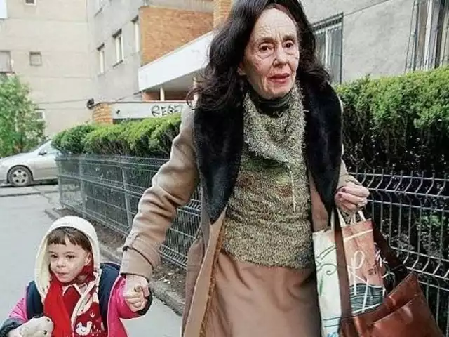 Rumunka Adriana Iliescu została uznana za najstarszą matkę świata w 2005 roku