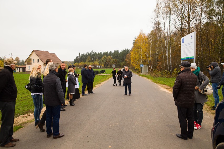W gminie Mońki mieszkańcy kilku wsi doczekali się asfaltu (zdjęcia)