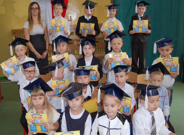 Zespół Szkół Publicznych nr 2 w Kościerzynie. Klasa I c: Igor Bert, Wiktoria Burandt, Maksymilian Ćwikałowski, Weronika Dargacz, Nikola Jereczek, Karolina Kałużna, Nikodem Leszczyński, Kacper Mądry, Kacper Piankowski, Kuba Pobłocki, Dominik Prądzinski, Bruno Stanek, Wiktor Thrun, Aleksander Urban, Jakub Walczak, Michalina Weyer, Aleksander Witulski, Sara Żynda. Wychowawca: Magdalena Gawin.