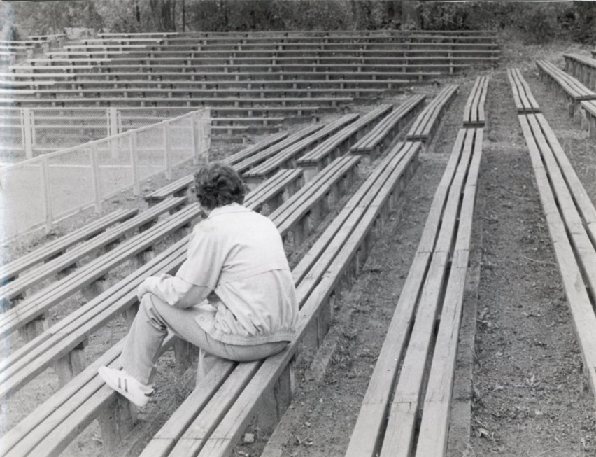 Trybuny nieistniejącego już stadionu Pafawagu we Wrocławiu - wrzesień 1983 roku